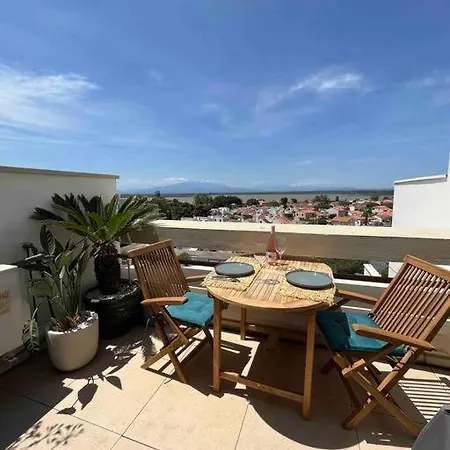 Duplex Renove T3,parking , Face A La Mer, 2 Terrasses דירה